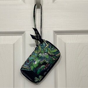 Vera Bradley Blue Rhapsody Carry It All Wristlet wallet
